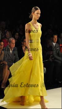 Mercedes-Benz Fashion Week New York CAROLINA HERRERA Spring 2012 Collection